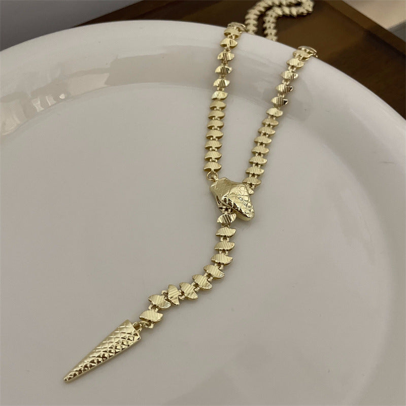 Women's Fashion Personality Gold Snake-shaped Tassel Light Luxury High Necklaces