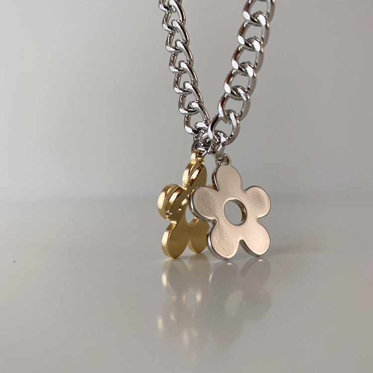 Contrast Color Flower Female Personality Graceful Fashion Clavicle Necklaces
