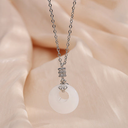 Vintage White Chalcedony Pendant National Fashion Ethnic Style Necklaces