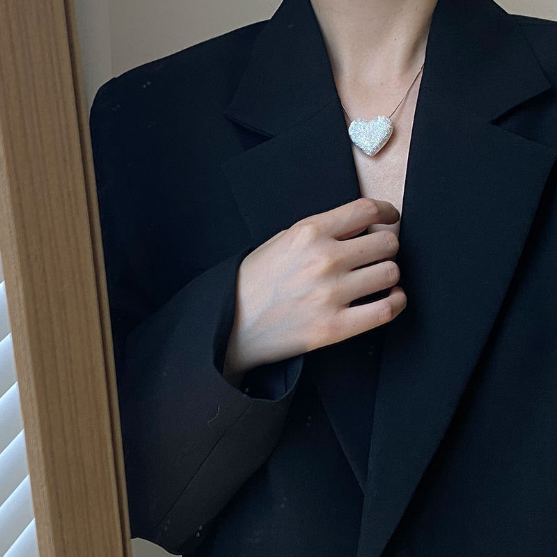 Women's Sier Frosted Big Heart Pendant Cold Necklaces