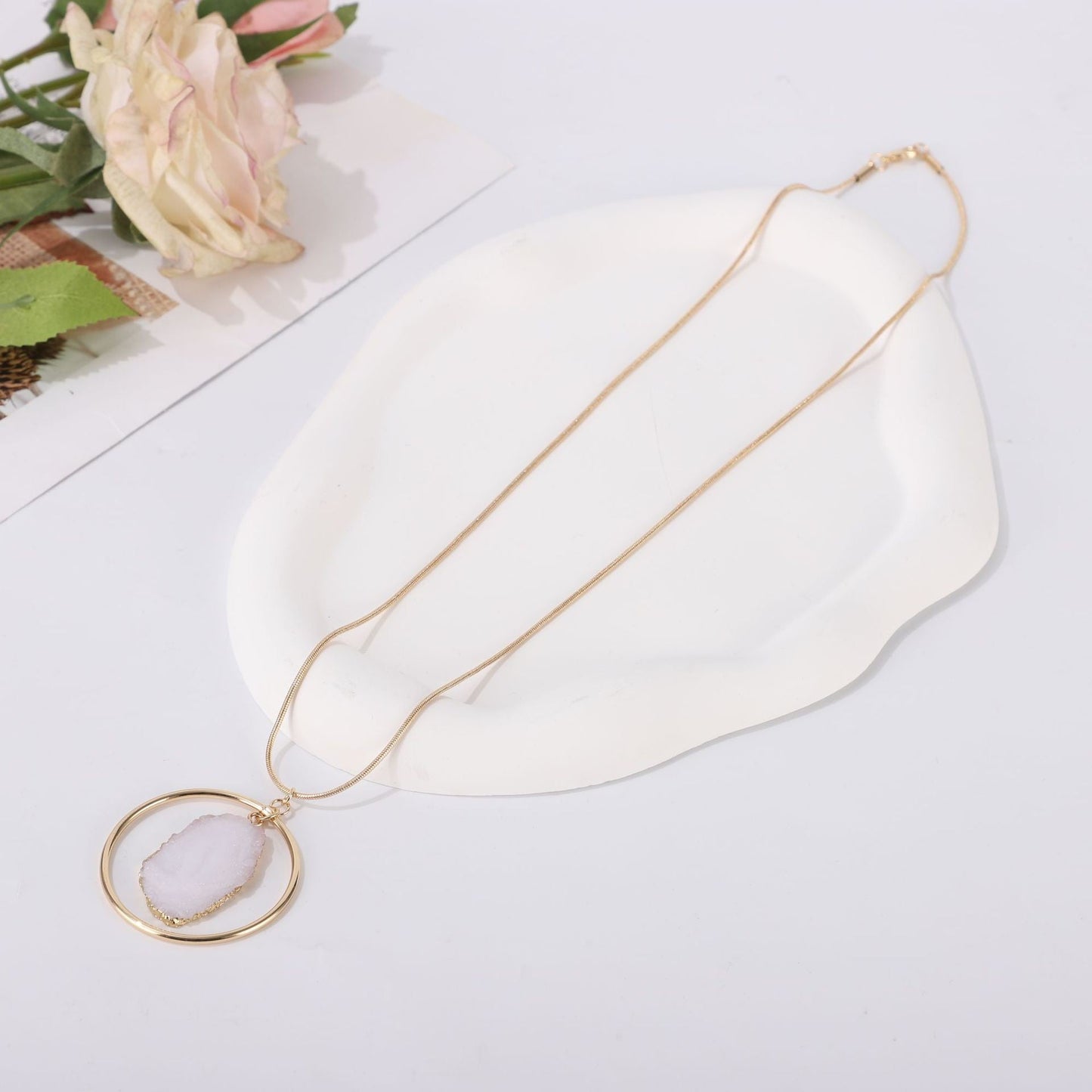 Women's Natural Stone Imitated Fashion Trend Sweater Necklaces