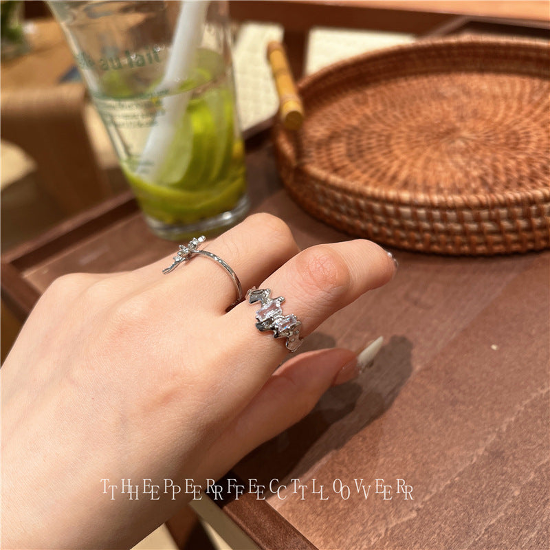 Luxury Temperament High-grade Zircon Niche Design Fashion Rings