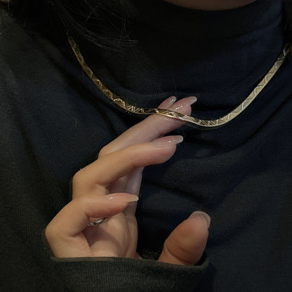 Style Fashionable Simple Embossed Snake Bone Fashion Necklaces