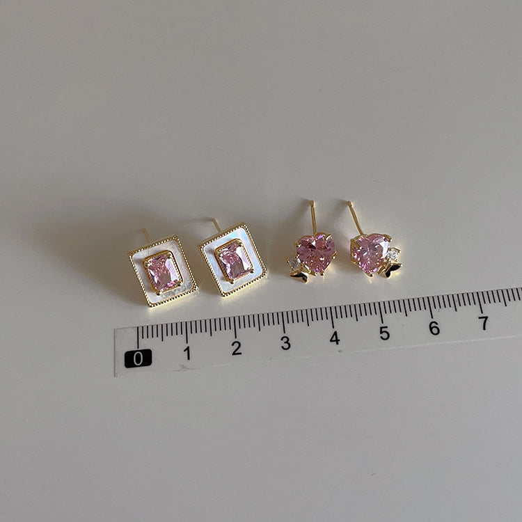 Sweet Pink Heart-shaped Zircon Female Niche Earrings