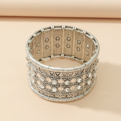 Personality Retro Inlaid Resin Horse Eye Bracelets