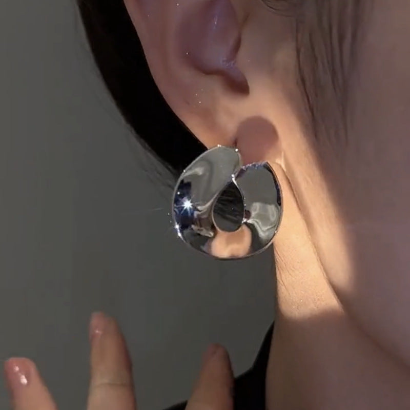 Glossy Round Ear Clip Temperament Cold Earrings