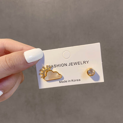 Female Simple Graceful Metal Quality Street Earrings