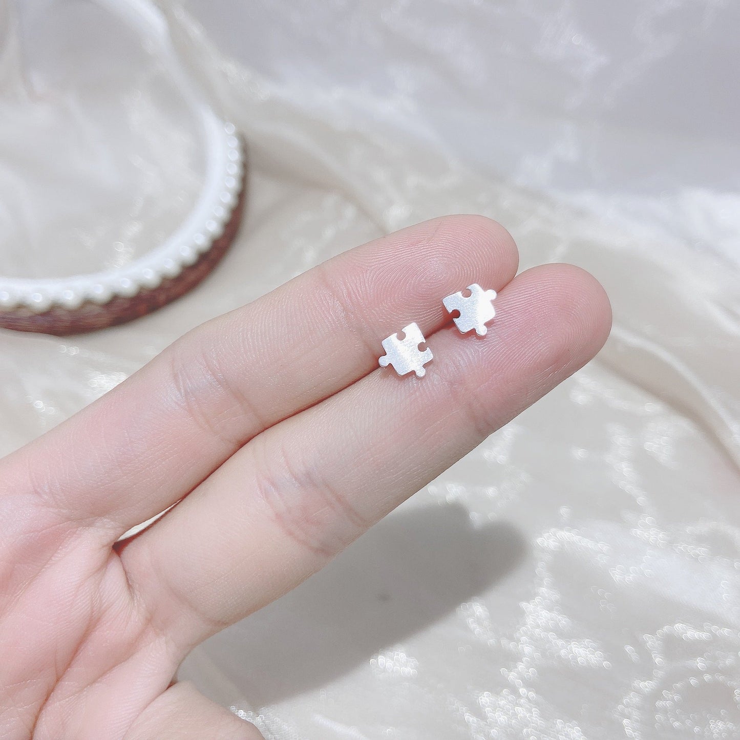 Sier Female Simple And Compact Delicate Earrings