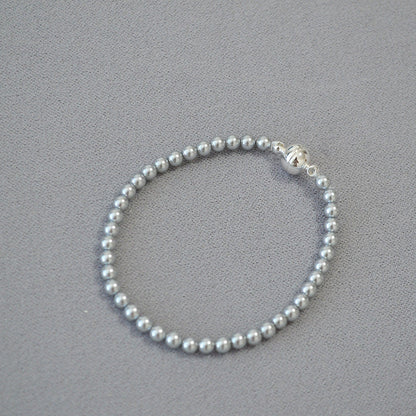 Women's Circle Highlight Imitation Pearl Magnetic Buckle Sweater Necklaces