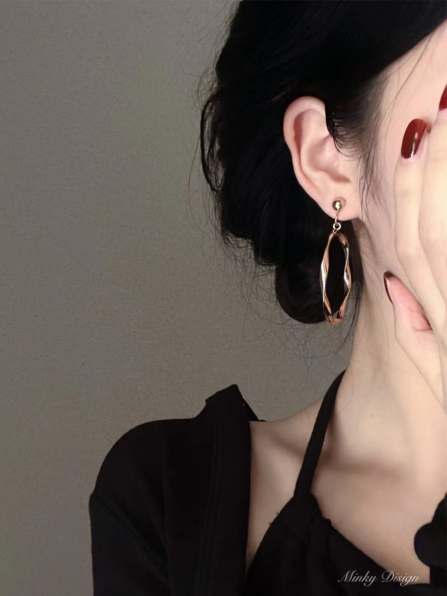 Women's Retro Hoop Style Mosquito Coil Ear Earrings