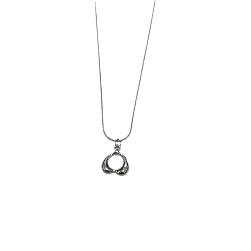 Hollow Metal Minimalist Female Special Interest Necklaces