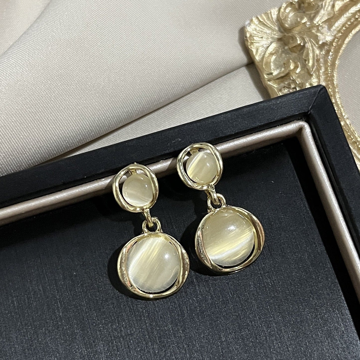 Needle French Opal Simple And Stylish Earrings