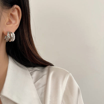 Women's French Style Retro Bright Pearl Knotted Earrings