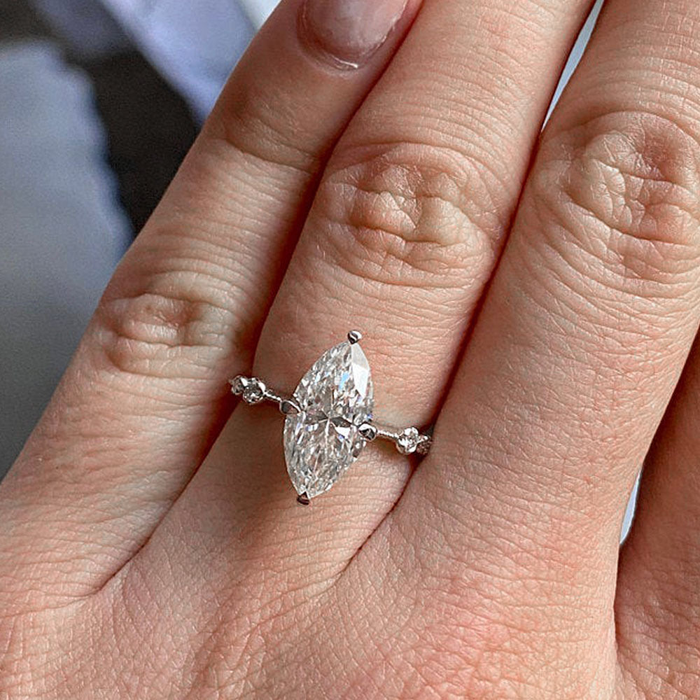 Classic Hand Inlaid Horse Eye Zircon Rings