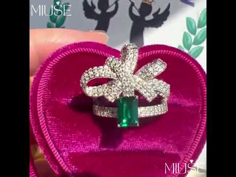 Vintage Bowknot Emerald Cocktail Ring-Miusejewelry