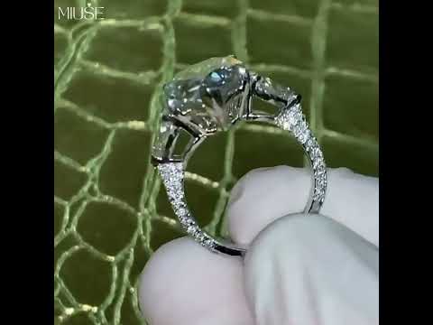 15Ct Pear Cut White Sapphire Engagement Ring-Miusejewelry
